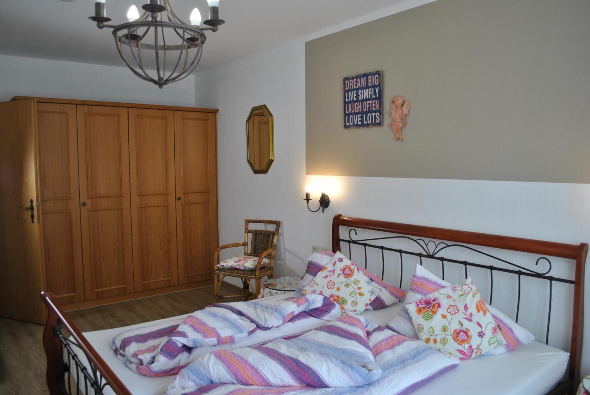Goldener Hahn B&B Baiersbronn - Ferienwohnungen Mit Hotel Service Nahe Gartenschau Tal X ห้อง รูปภาพ